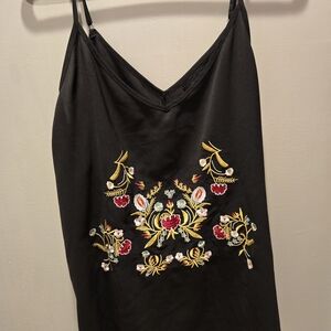 Tecrew Embroidered Black Women's Top Size XL NWOT